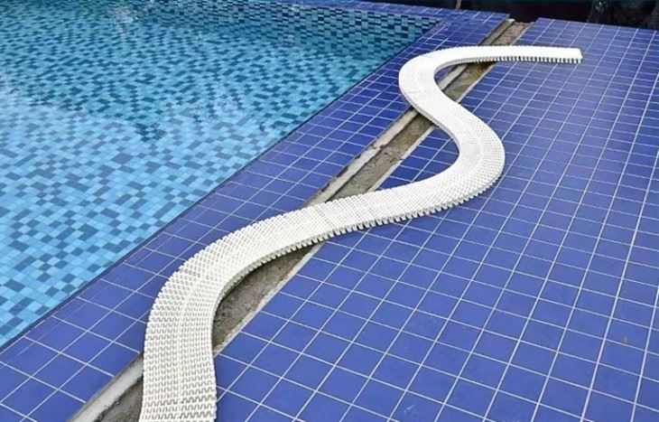 Pool Trench Drain Grates